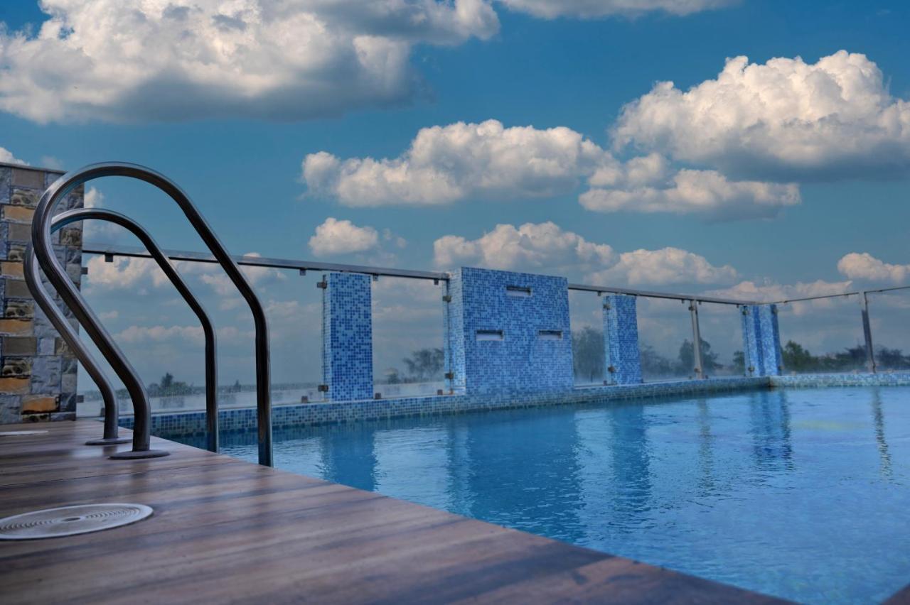 Hotel Silver Land New Digha With Rooftop Pool Bagian luar foto