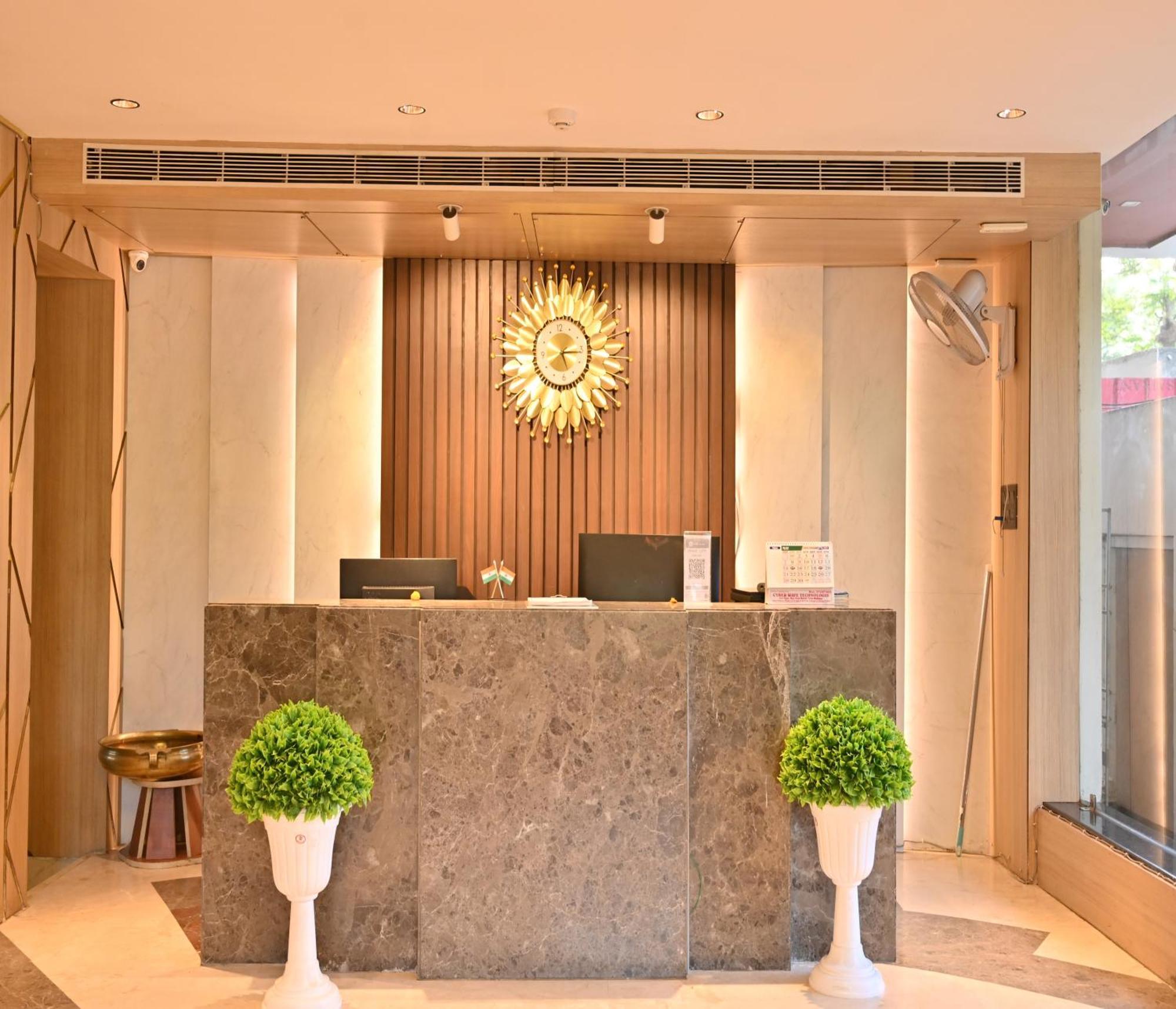 Hotel Silver Land New Digha With Rooftop Pool Bagian luar foto