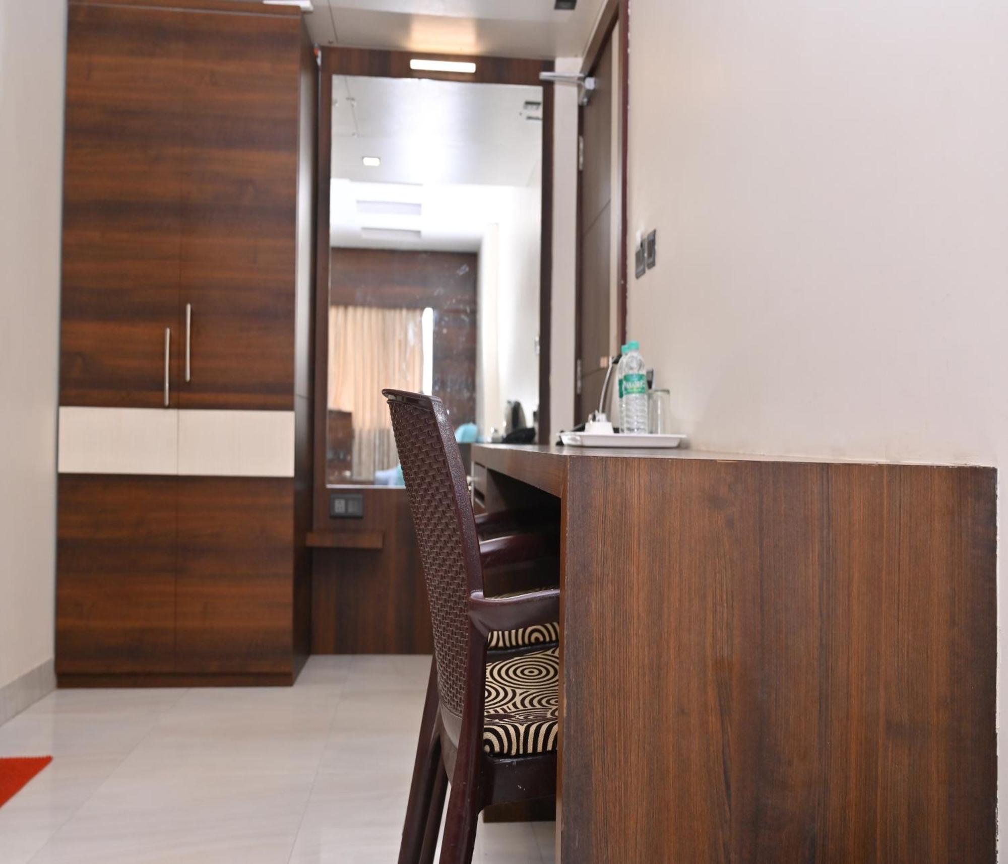 Hotel Silver Land New Digha With Rooftop Pool Bagian luar foto