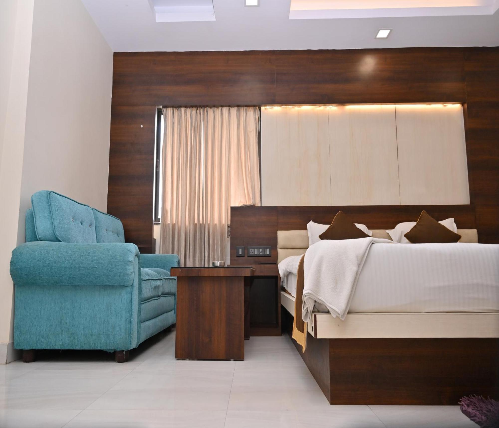 Hotel Silver Land New Digha With Rooftop Pool Bagian luar foto