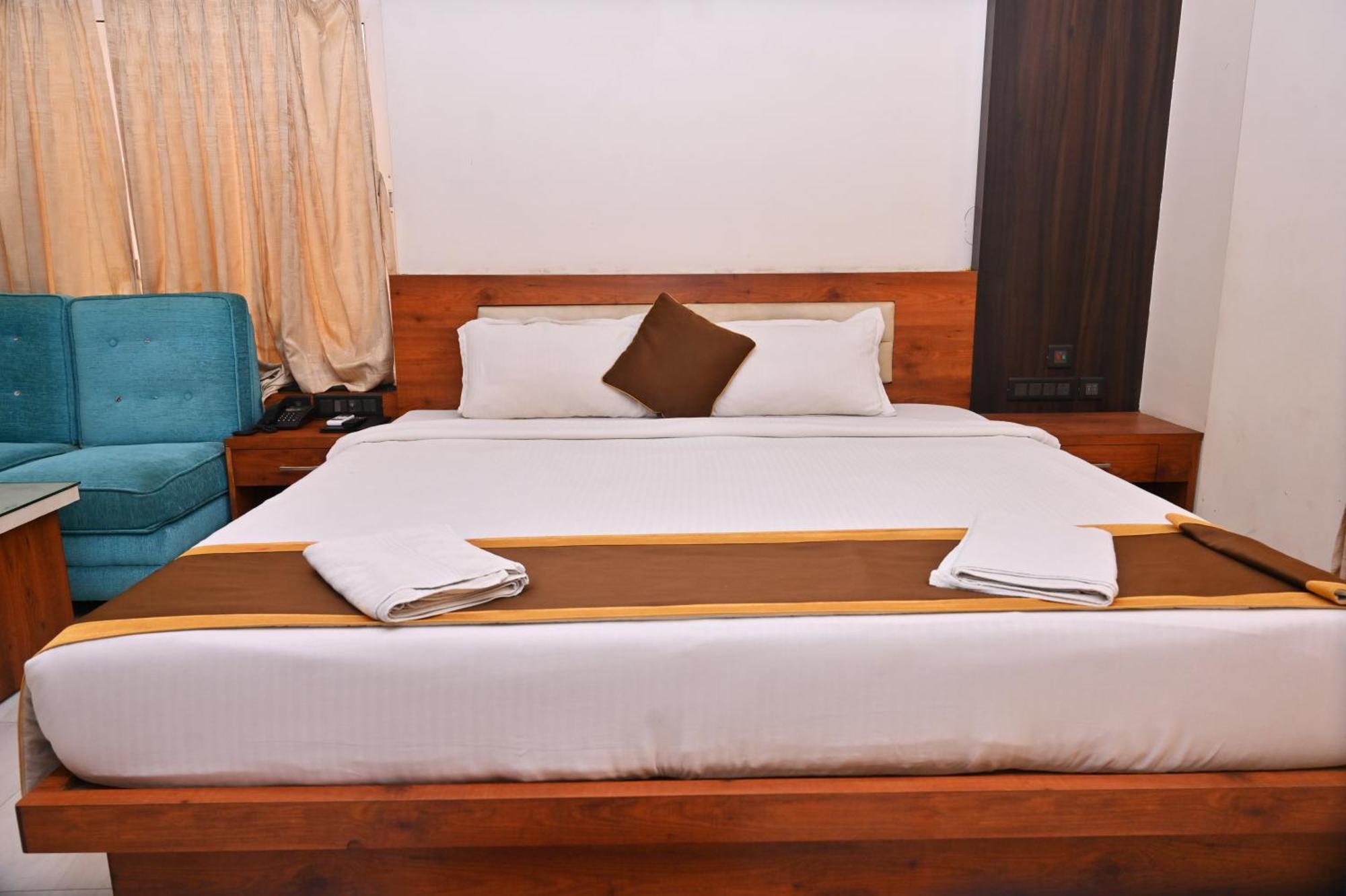 Hotel Silver Land New Digha With Rooftop Pool Bagian luar foto